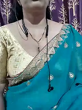 Snapshot of bhuvana555 chatting on 01-01-25, 08:04 bhuvana555 online show from 01-01-25, 08:04
