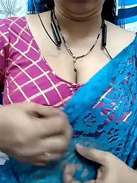Snapshot of bhuvana555 chatting on 01-15-25, 03:54 bhuvana555 online show from 01-15-25, 03:54