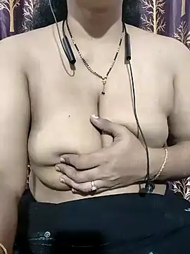 Snapshot of bhuvana555 chatting on 01-20-25, 12:04 bhuvana555 online show from 01-20-25, 12:04