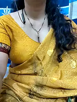 Snapshot of bhuvana555 chatting on 02-04-25, 07:40 bhuvana555 online show from 02-04-25, 07:40