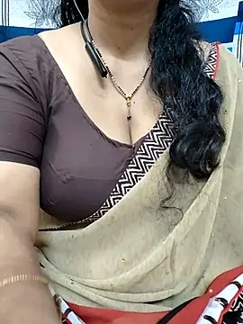 Snapshot of bhuvana555 chatting on 02-12-25, 04:12 bhuvana555 online show from 02-12-25, 04:12
