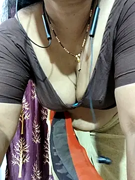 Snapshot of bhuvana555 chatting on 03-06-25, 08:48 bhuvana555 online show from 03-06-25, 08:48