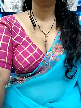 Snapshot of bhuvana555 chatting on 03-16-25, 03:04 bhuvana555 online show from 03-16-25, 03:04