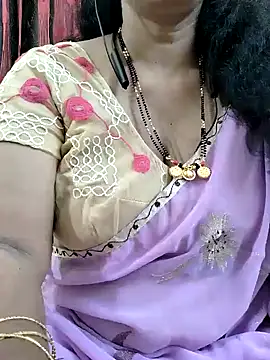 Snapshot of bhuvana555 chatting on 09-08-25, 05:34 bhuvana555 online show from 09-08-25, 05:34