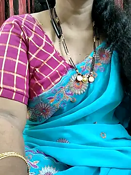 Snapshot of bhuvana555 chatting on 09-09-25, 05:12 bhuvana555 online show from 09-09-25, 05:12