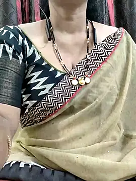 Snapshot of bhuvana555 chatting on 09-12-25, 05:46 bhuvana555 online show from 09-12-25, 05:46