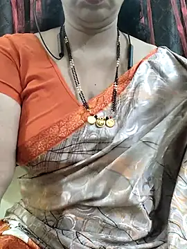 Snapshot of bhuvana555 chatting on 09-22-25, 04:31 bhuvana555 online show from 09-22-25, 04:31