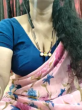 Snapshot of bhuvana555 chatting on 10-18-25, 05:25 bhuvana555 online show from 10-18-25, 05:25