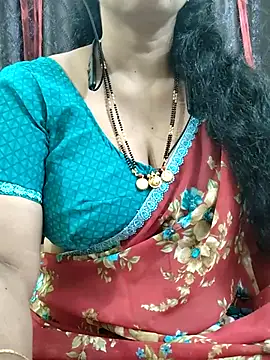 Snapshot of bhuvana555 chatting on 10-24-25, 04:09 bhuvana555 online show from 10-24-25, 04:09