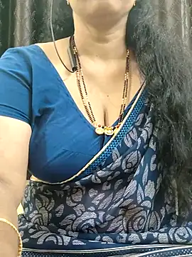 Snapshot of bhuvana555 chatting on 10-25-25, 06:35 bhuvana555 online show from 10-25-25, 06:35