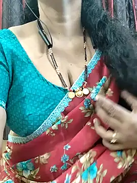 Snapshot of bhuvana555 chatting on 11-10-25, 04:33 bhuvana555 online show from 11-10-25, 04:33