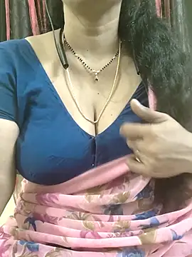 Snapshot of bhuvana555 chatting on 11-12-25, 05:35 bhuvana555 online show from 11-12-25, 05:35