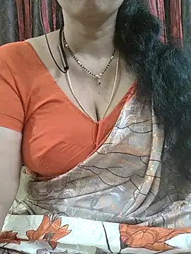 Snapshot of bhuvana555 chatting on 11-14-25, 04:49 bhuvana555 online show from 11-14-25, 04:49