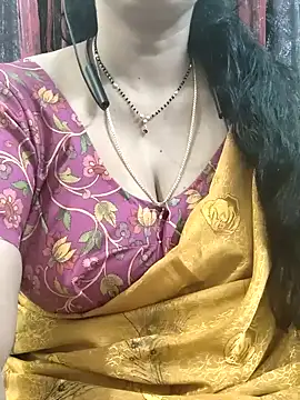 Snapshot of bhuvana555 chatting on 11-18-25, 05:12 bhuvana555 online show from 11-18-25, 05:12