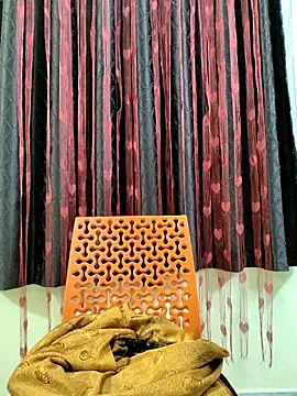 Snapshot of bhuvana555 chatting on 11-18-25, 05:17 bhuvana555 online show from 11-18-25, 05:17