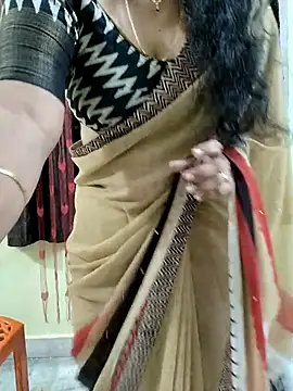 Snapshot of bhuvana555 chatting on 11-20-25, 05:12 bhuvana555 online show from 11-20-25, 05:12