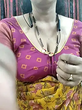 Snapshot of bhuvana555 chatting on 11-26-25, 05:19 bhuvana555 online show from 11-26-25, 05:19