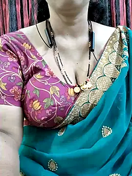 Snapshot of bhuvana555 chatting on 12-03-25, 04:31 bhuvana555 online show from 12-03-25, 04:31