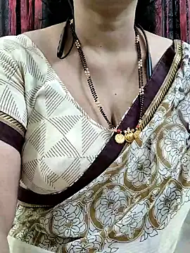 Snapshot of bhuvana555 chatting on 12-04-25, 06:12 bhuvana555 online show from 12-04-25, 06:12