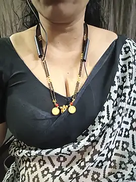 Snapshot of bhuvana555 chatting on 06-15-26, 05:15 bhuvana555 online show from 06-15-26, 05:15