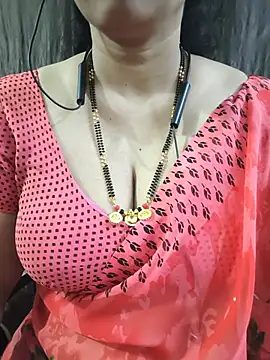 Snapshot of bhuvana555 chatting on 06-24-26, 05:34 bhuvana555 online show from 06-24-26, 05:34