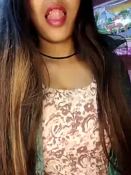 Snapshot of Sreya213 chatting on 12-26-24, 06:52 Sreya213 online show from 12-26-24, 06:52