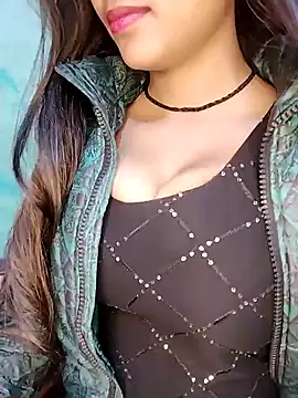 Snapshot of Sreya213 chatting on 01-06-25, 10:24 Sreya213 online show from 01-06-25, 10:24