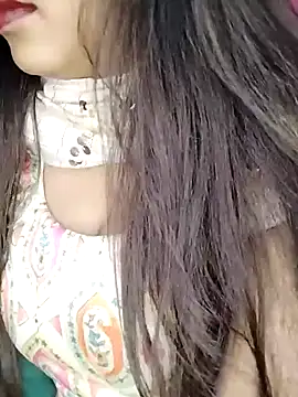 Snapshot of Sreya213 chatting on 01-21-25, 06:33 Sreya213 online show from 01-21-25, 06:33