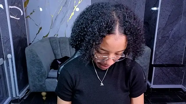 Violeth b online show from 10-30-25, 12:50