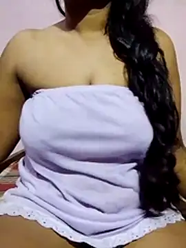 Snapshot of Diwya69 chatting on 07-25-26, 06:27 Diwya69 online show from 07-25-26, 06:27