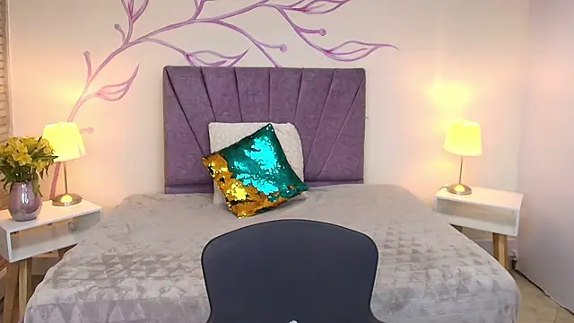 Snapshot of DahliaMoore chatting on 09-17-25, 08:43 DahliaMoore online show from 09-17-25, 08:43