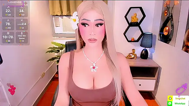 Snapshot of TwittyGirL9inch_exotic chatting on 06-01-26, 03:41 TwittyGirL9inch exotic online show from 06-01-26, 03:41