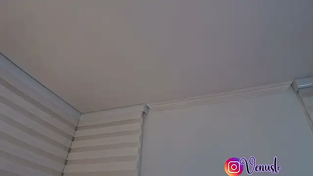 Snapshot of venusleroy_ chatting on 12-04-25, 11:13 venusleroy online show from 12-04-25, 11:13