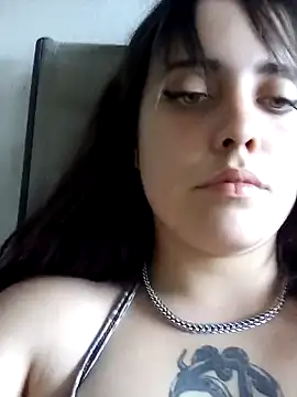 lucylovles online show from 02-23-25, 01:32