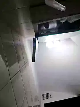 lucylovles online show from 11-16-25, 04:40