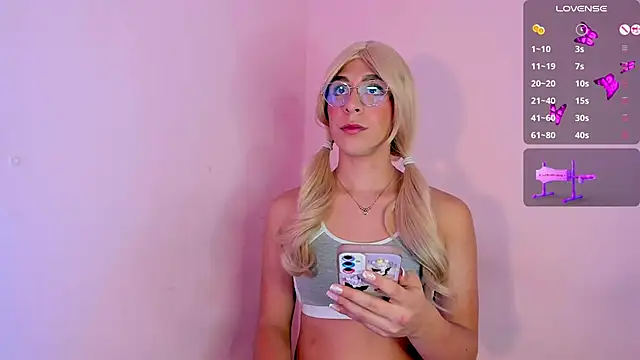 Snapshot of Crystal_channel1 chatting on 03-10-26, 04:06 Crystal channel1 online show from 03-10-26, 04:06