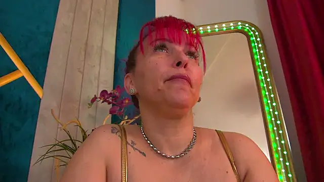Snapshot of Foxxxy_MILF chatting on 05-01-26, 03:44 Foxxxy MILF online show from 05-01-26, 03:44