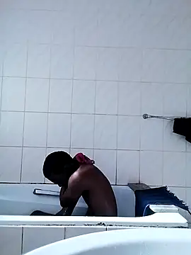 Snapshot of Izifebe chatting on 07-12-26, 11:56 Izifebe online show from 07-12-26, 11:56
