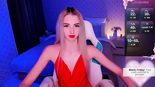 Snapshot of Emilia_Klar chatting on 12-05-24, 02:44 Emilia Klar online show from 12-05-24, 02:44