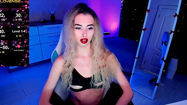 Snapshot of Emilia_Klar chatting on 02-24-25, 07:33 Emilia Klar online show from 02-24-25, 07:33