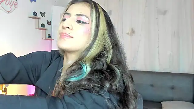 Alaia Love77 online show from 03-15-25, 09:49