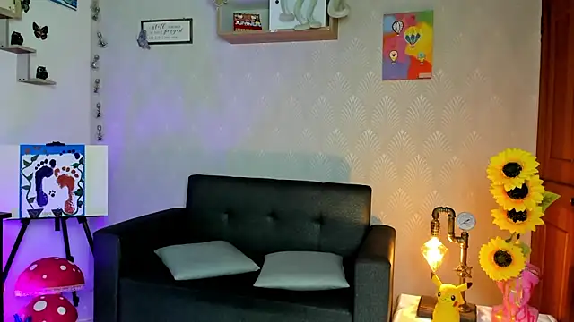 Alaia Love77 online show from 04-18-26, 10:54