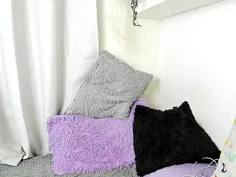 santy-kitty online show from 01-13-25, 03:01