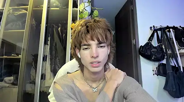 santy-kitty online show from 01-27-25, 11:54