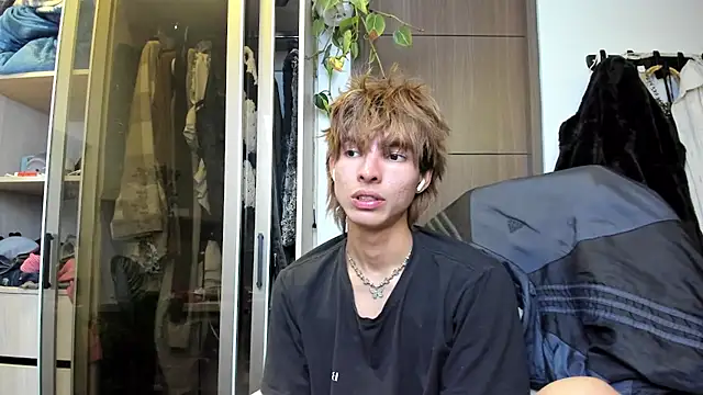 santy-kitty online show from 02-16-25, 07:26