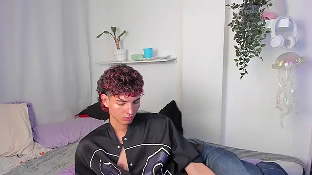 Snapshot of santy-kitty chatting on 02-27-26, 02:22 santy-kitty online show from 02-27-26, 02:22