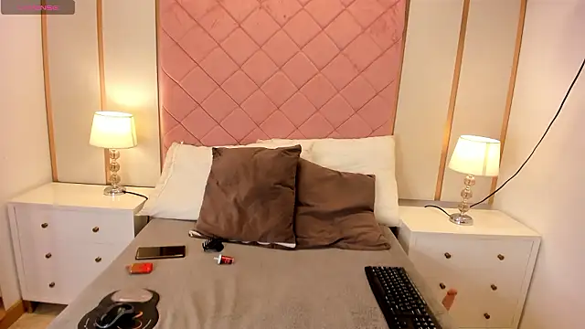 Issabella Roa online show from 03-02-26, 04:36