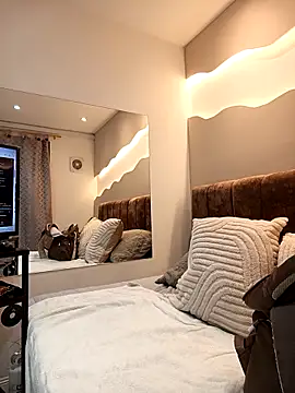 Alisson am online show from 11-28-25, 11:24