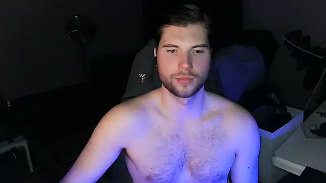 Snapshot of Ironman220 chatting on 03-19-25, 05:50 Ironman220 online show from 03-19-25, 05:50