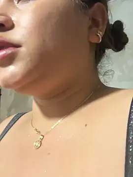 perlita05 online show from 10-04-25, 08:18